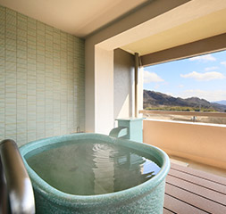 露天風呂付客室O2サムネイル