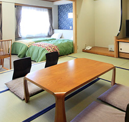 和室10帖+2シモンズベッドg1サムネイル