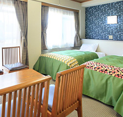 和室10帖+2シモンズベッドg2サムネイル